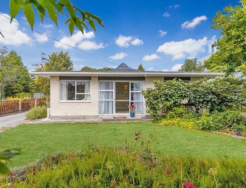 15A Reading Street, Greytown, South Wairarapa, 2 ਕਮਰੇ, 1 ਬਾਥਰੂਮ, House