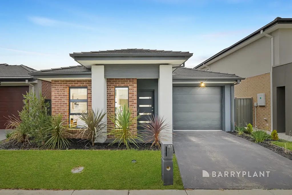 27 Atrani Avenue, Berwick, VIC 3806