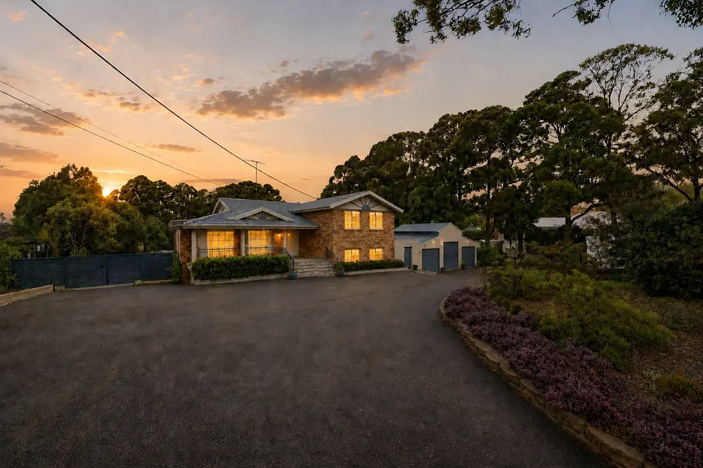 Ellis Lane 5房 2.25英亩风景地 错层式住宅 奢华空间 五卧两套房 壮丽乡村景 新近翻新厨房 BOSCH电器 遮盖户外区 游泳池SPA 大型American Barn Luxury Family Retreat!