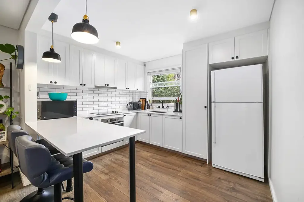 Super stylish open plan apartment with private leafy outlook down by the Cooks river