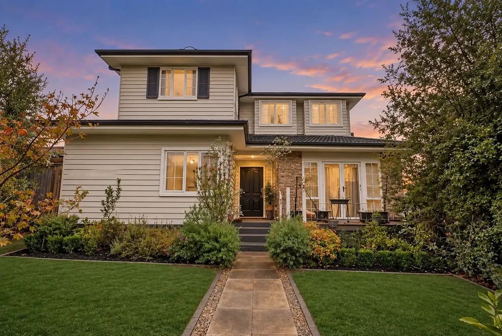 Oakleigh 5Kwarto Impressive Five-Bedroom home in Prime Oakleigh Setting