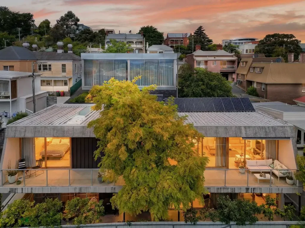 Launceston 2房  LUXURY INNER CITY LIVING