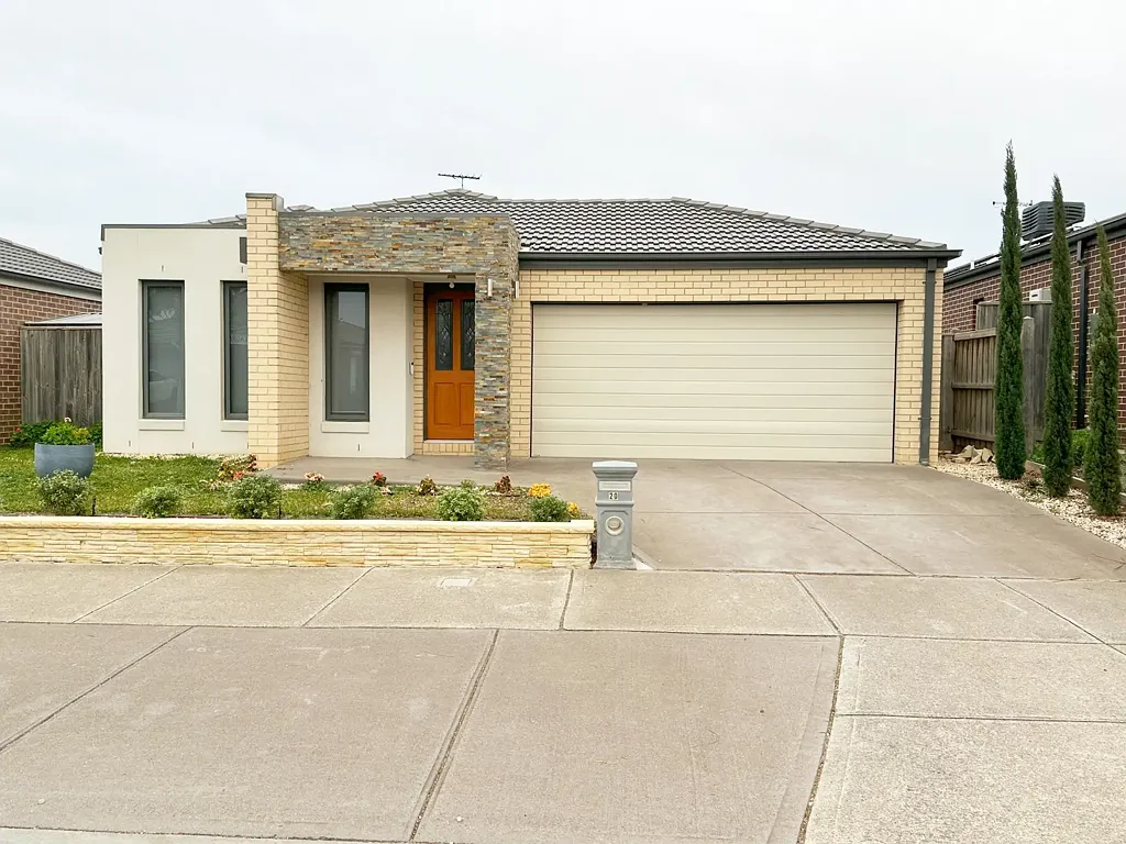 Stylish and Spacious!!
