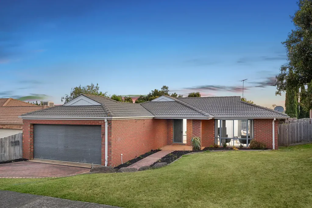 50 Earlsfield Drive, Berwick, VIC 3806