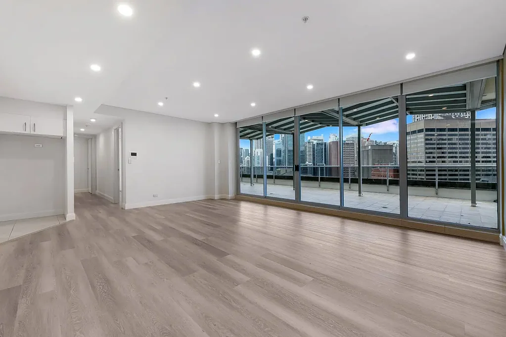 Unfurnished 2 Bedroom Penthouse with 2 x Carspace