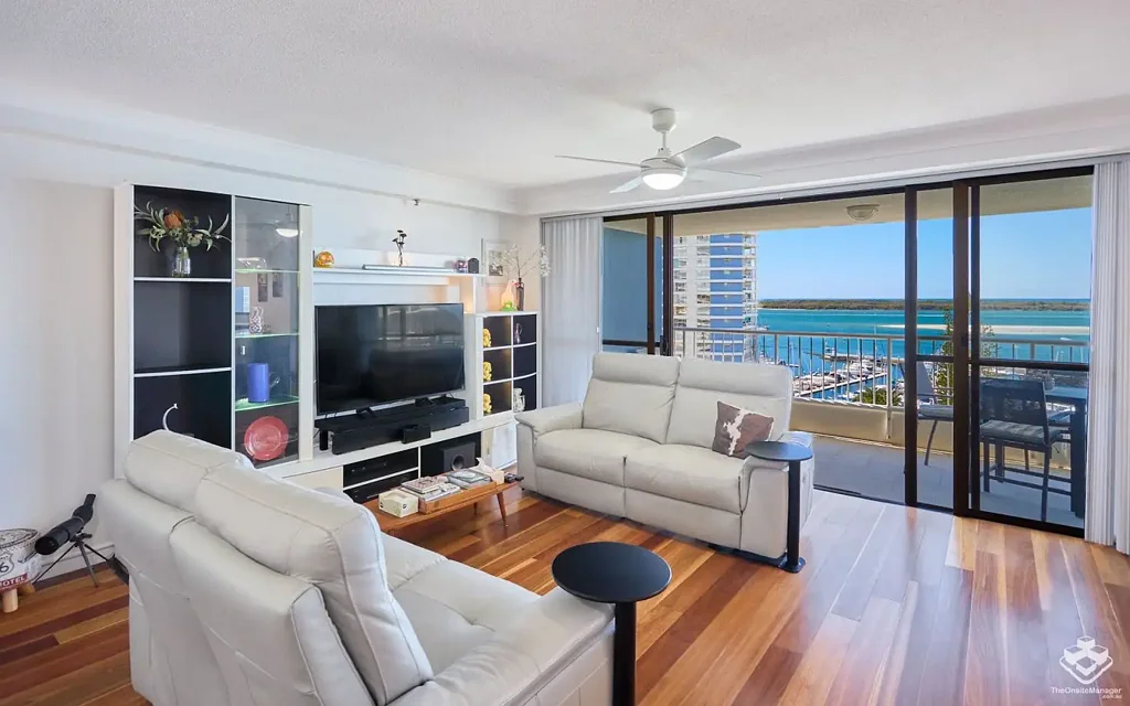 STUNNING BROADWATER VIEWS