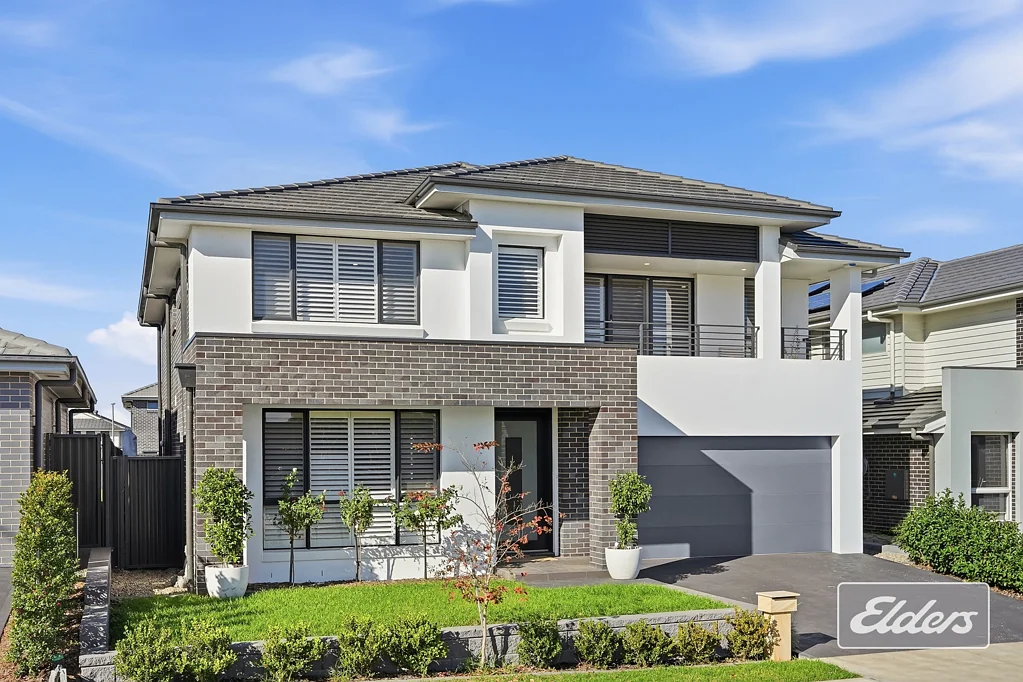 Oakville 5Zimmer Space, Style and Serenity on 537sqm