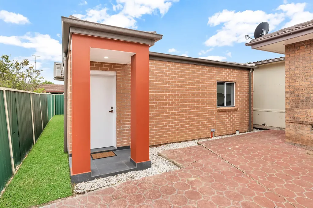 2-Bedroom Granny Flat!
