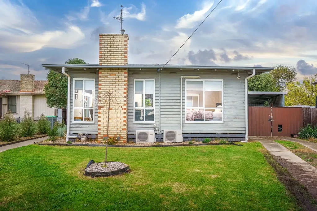 Horsham 2 Slaapkamer Affordable Entry-Level Opportunity in Horsham West