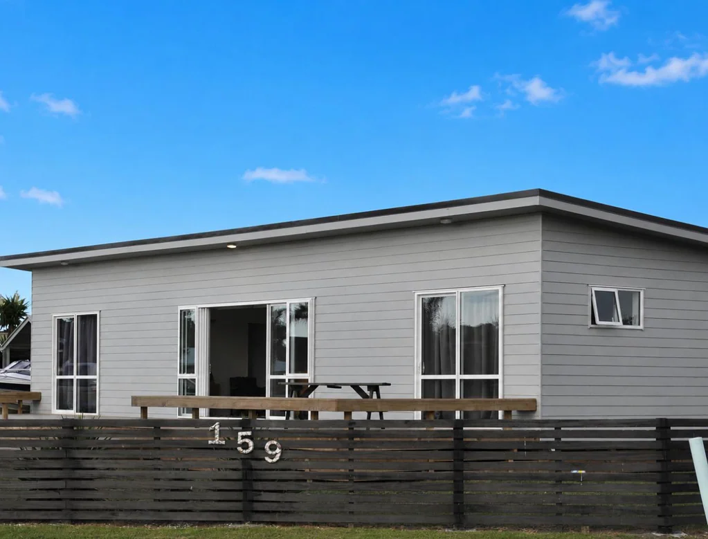 LONG TERM RENTAL - 1 YEAR FIXED TERM