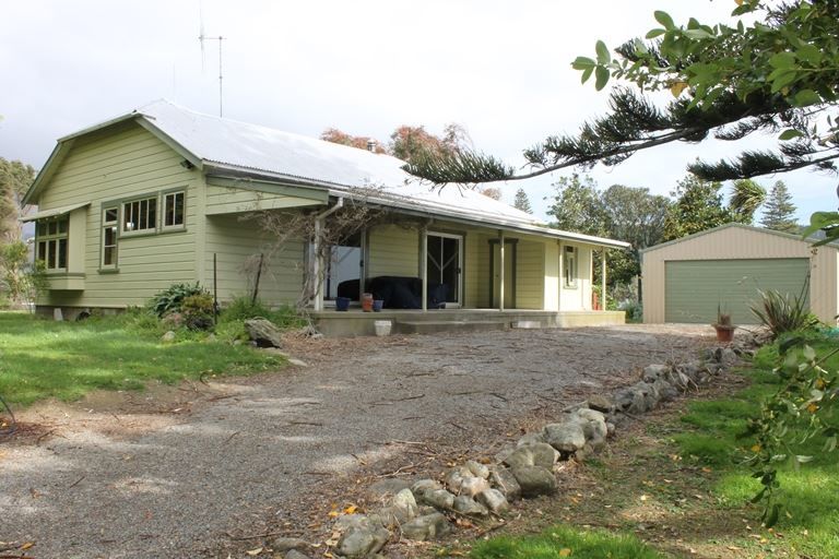 1272 Sh1 Levin South, Manakau, Horowhenua, 0 rūma, 0 rūma horoi