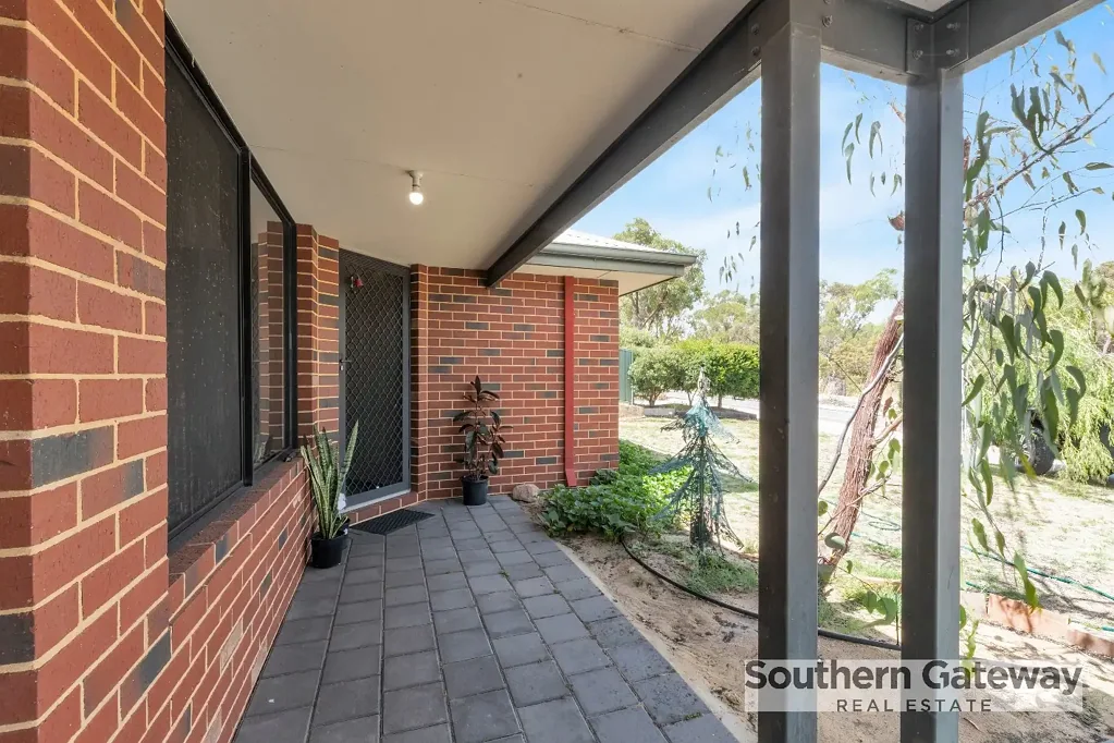 216 Runnymede Gate, Leda, WA 6170