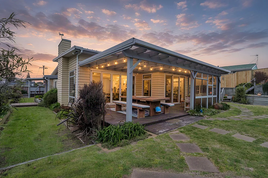 Foxton Beach 3Moenga A Home That Brings Everyone Together