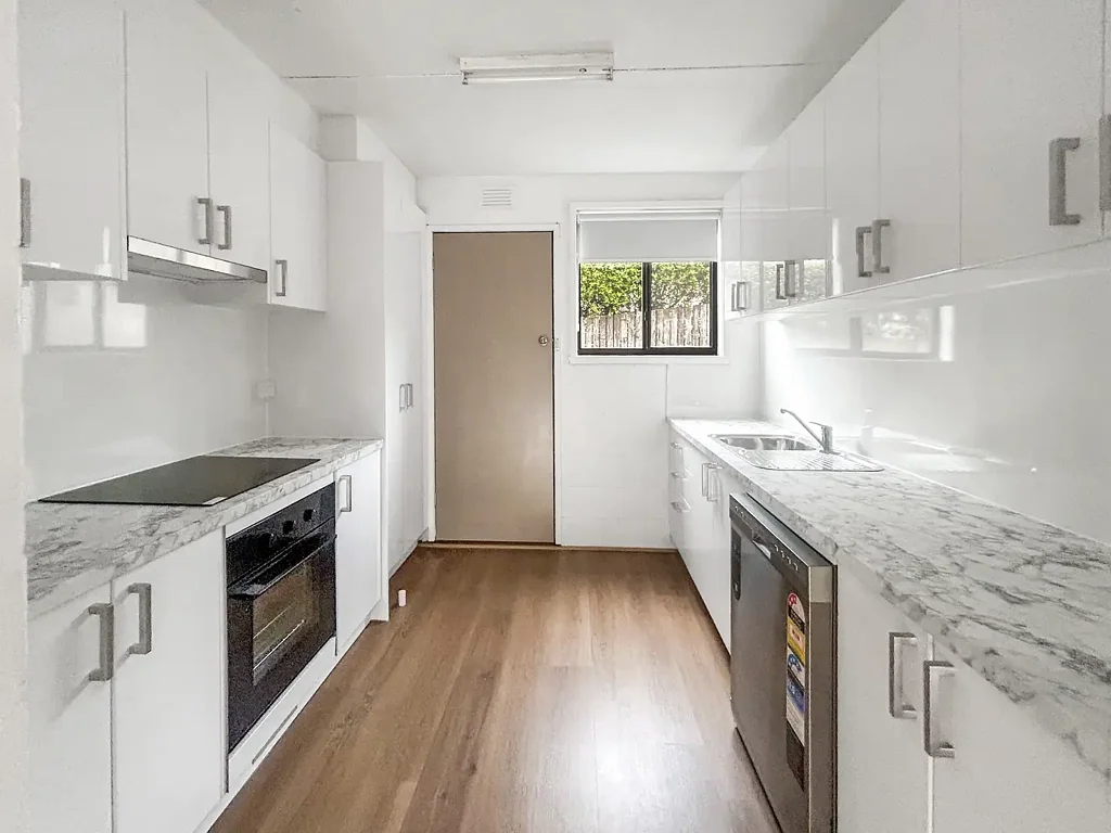 NEWLY RENOVATED 2 BEDROOM UNIT