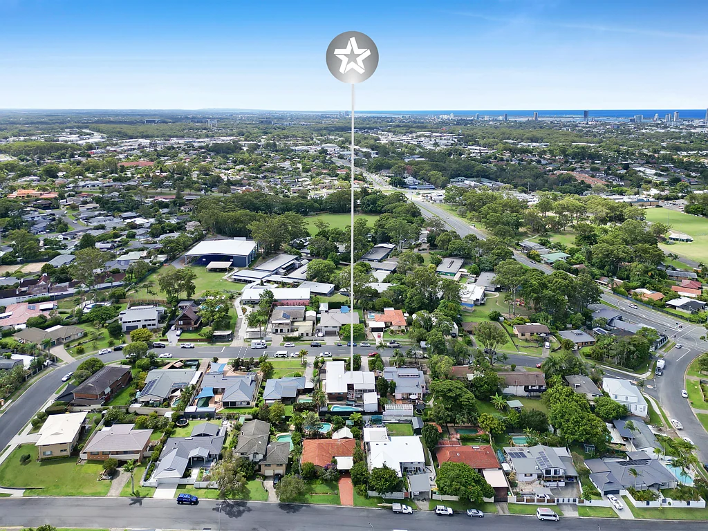 10 Warrawee Avenue, Ashmore, QLD 4214