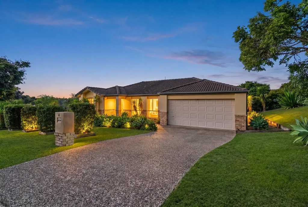 Upper Coomera 3Kwarto IMMACULATE LIGHT FILLED FAMILY HOME!