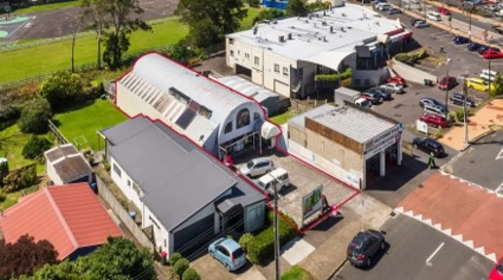 Avondale  Avondale standalone building in mixed used zone