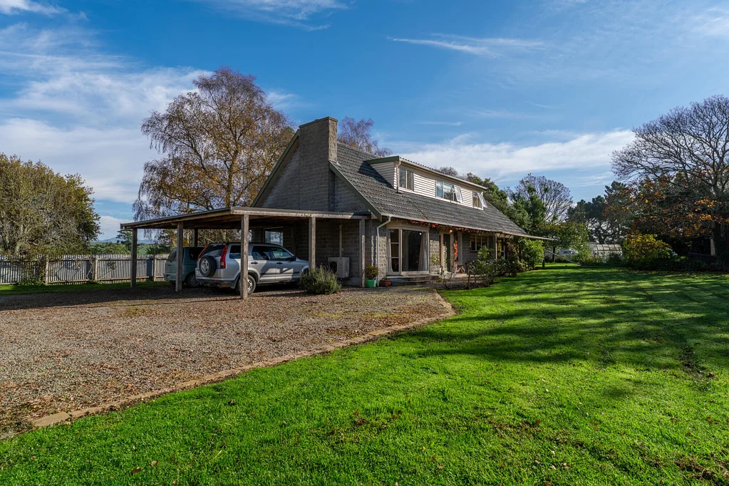 Hadlow  Two Hectare Lifestyle on Cliffs Road