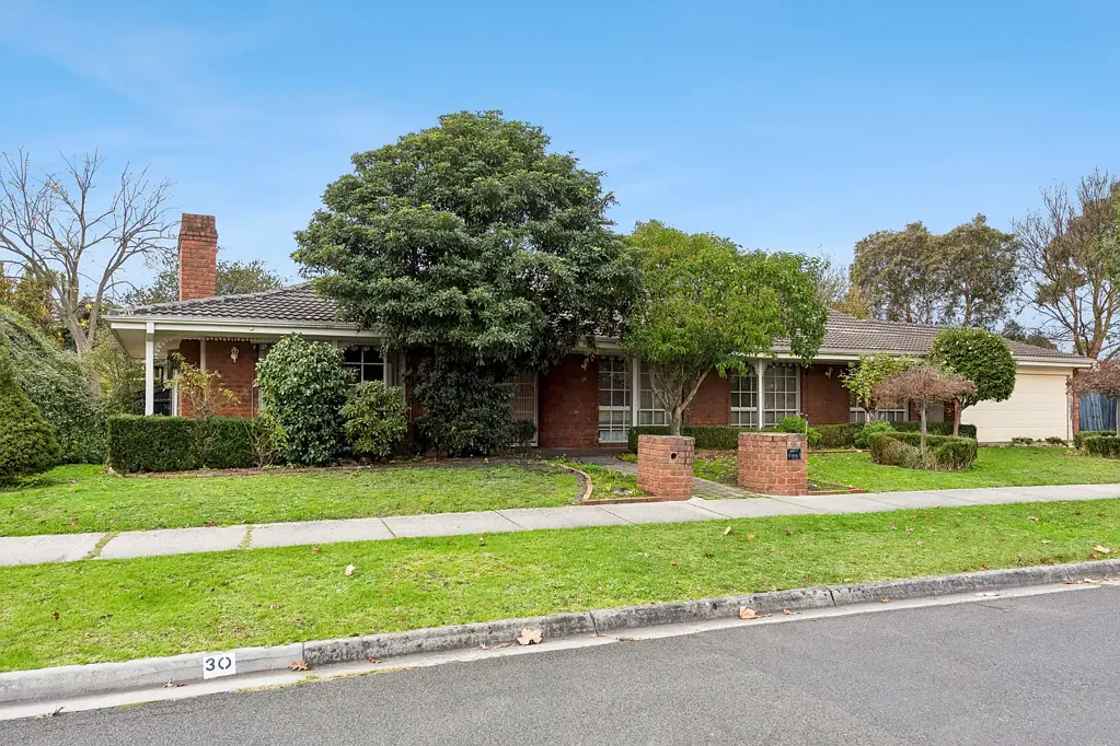 Family Home with Home Office Spaces & Entertaining Area