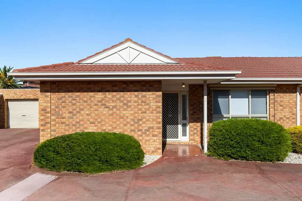 2/38 Trickey Avenue, Sydenham, VIC 3037