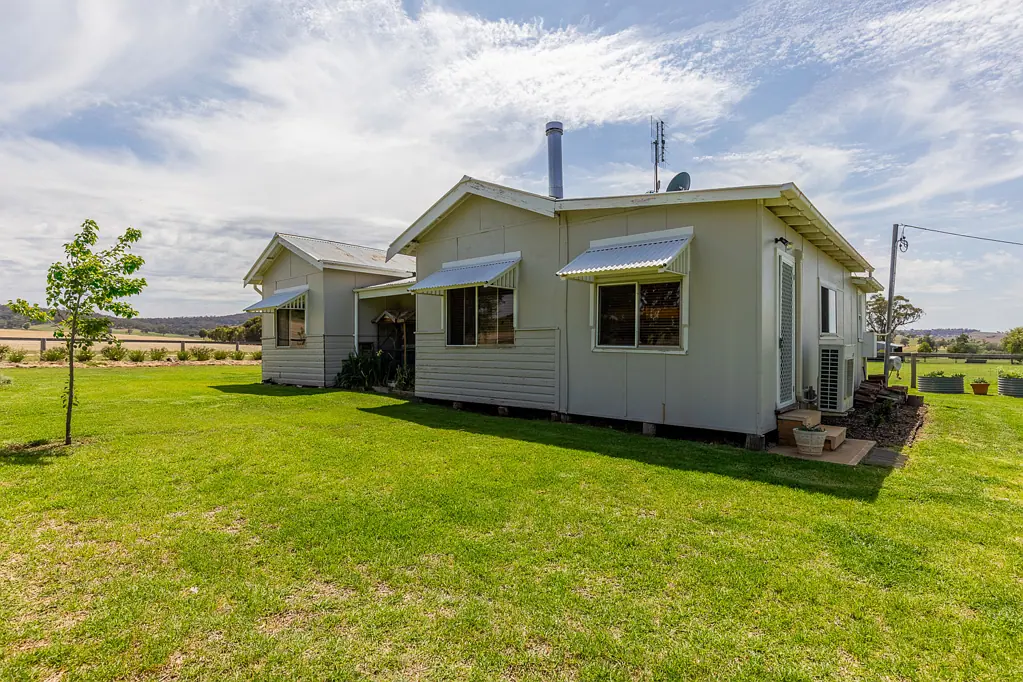 48 Berowra Road, Dunedoo, NSW 2844