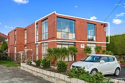 6/23 Cross Street, New Town