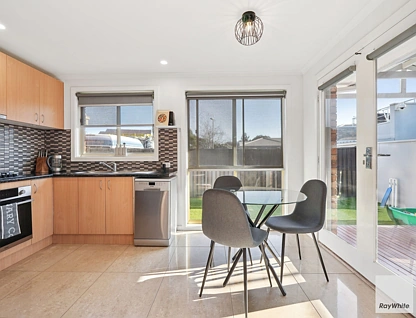 2/39 Manchester Drive, Sydenham, North West Melbourne, 3 Schlafzimmer, 1 Badezimmer, Unit