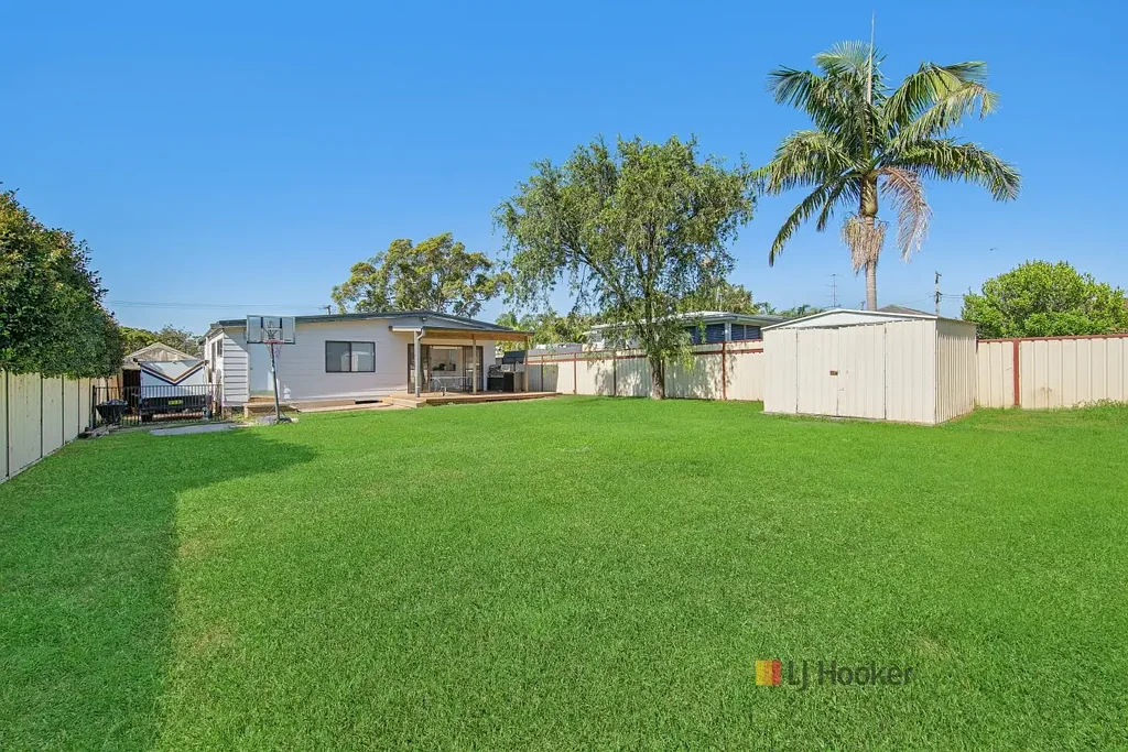 40 Melrose Avenue, Gorokan, NSW 2263