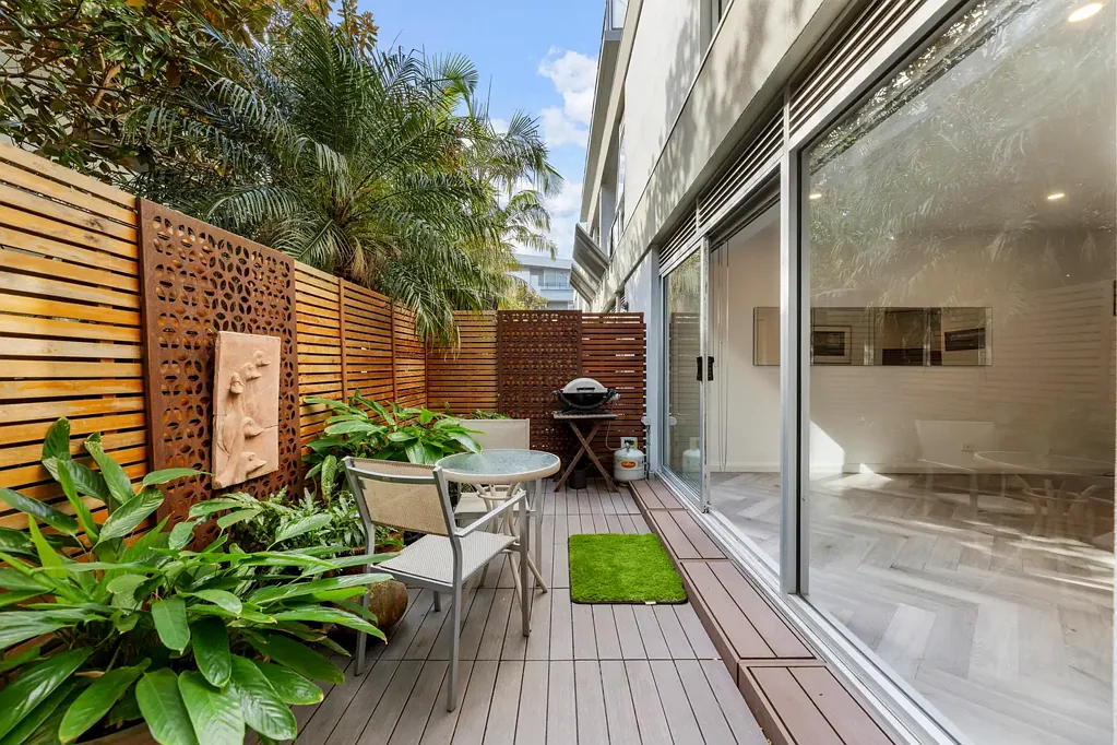 St Kilda 2房  Private inner-city sanctuary with courtyard