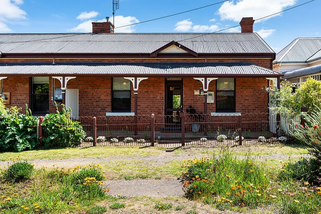 17 Hunter Street, Castlemaine, VIC 3450