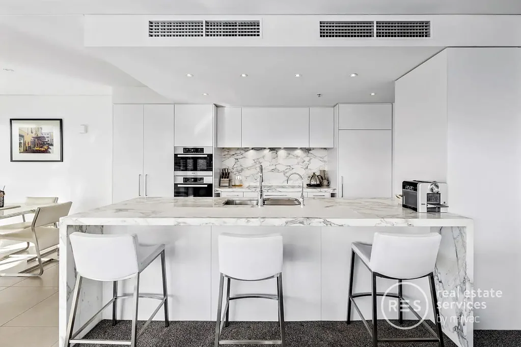 Indulge in unmatched Yarra's Edge luxury with this Fully Furnished 4Bedroom residence