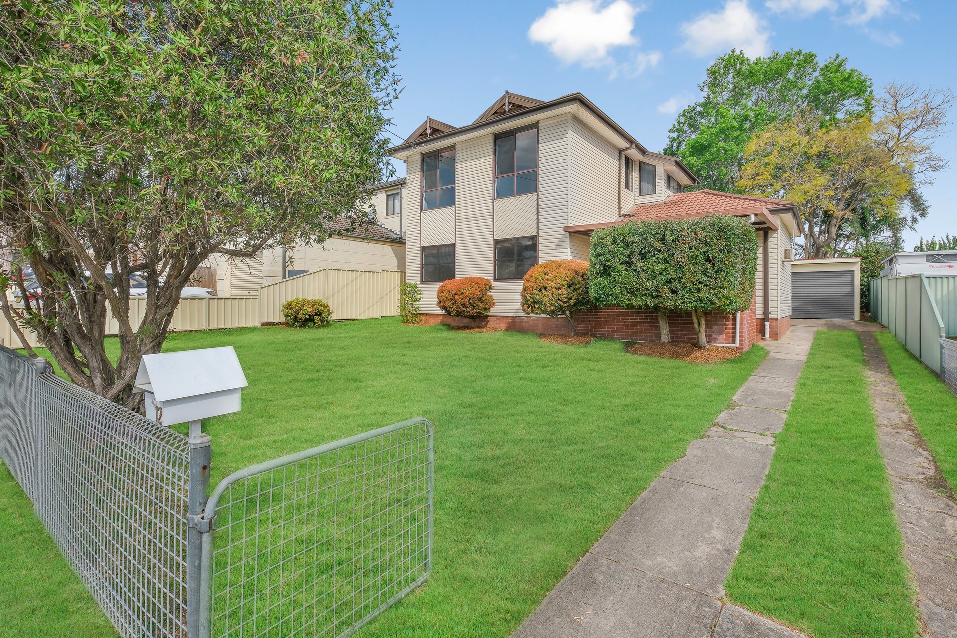 12 DERBYSHIRE AV, TOONGABBIE NSW 2146, 0 chambres, 0 salles de bain, House