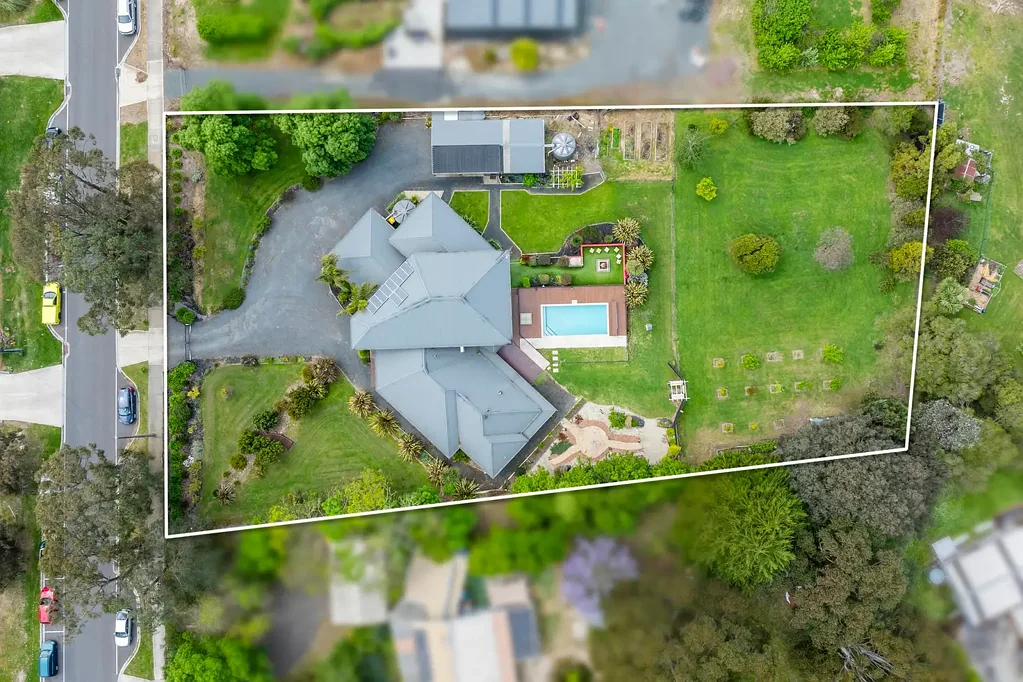 189 Willowbank Road, Gisborne, VIC 3437
