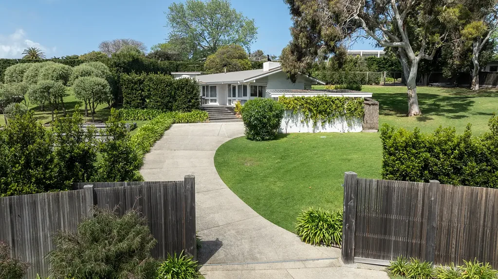 4 Merrylands Avenue, Portsea, VIC 3944