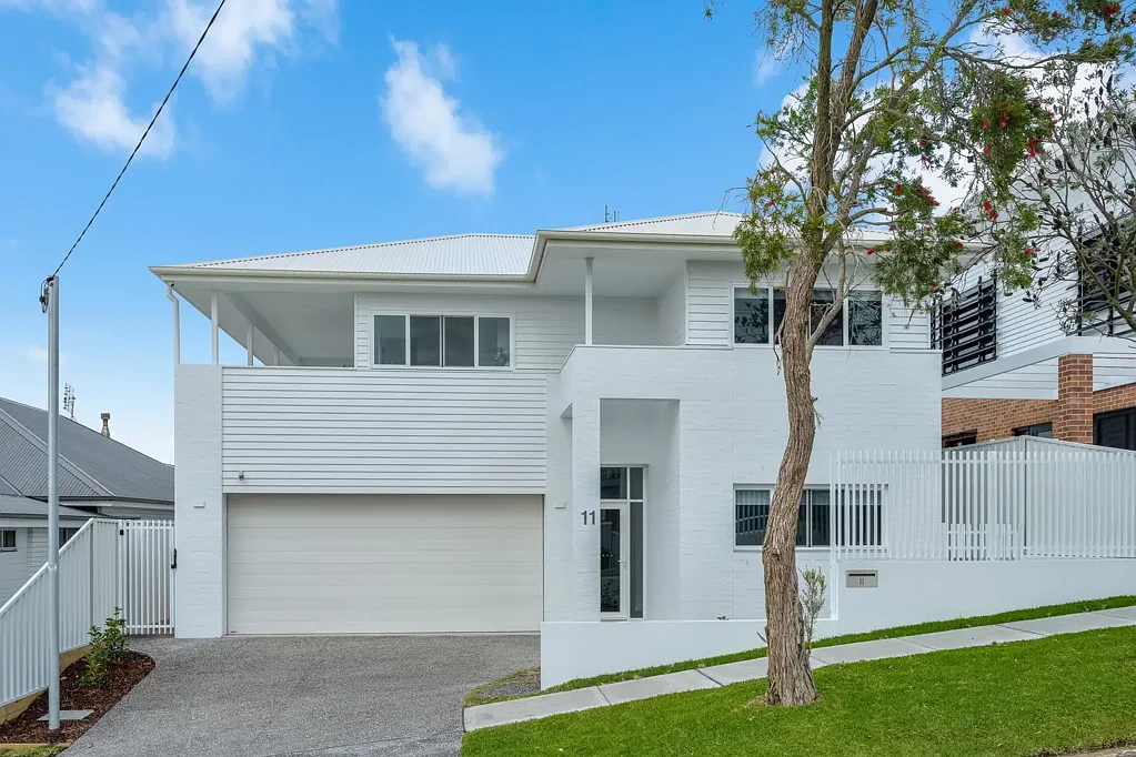 Merewether 4कमरा A Slice of Coastal Luxe, Immersed In Ocean & City Views
