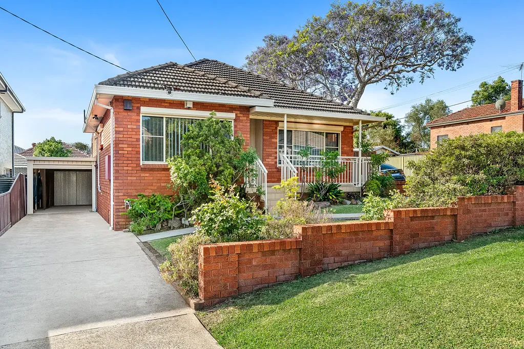 Charming Two Bedroom + Study Home with Flexible Living Options and Leafy Outlook