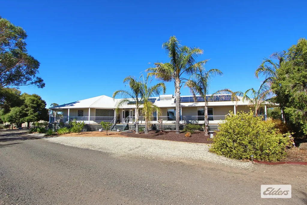 3058 Northern Highway, Toolleen, VIC 3551