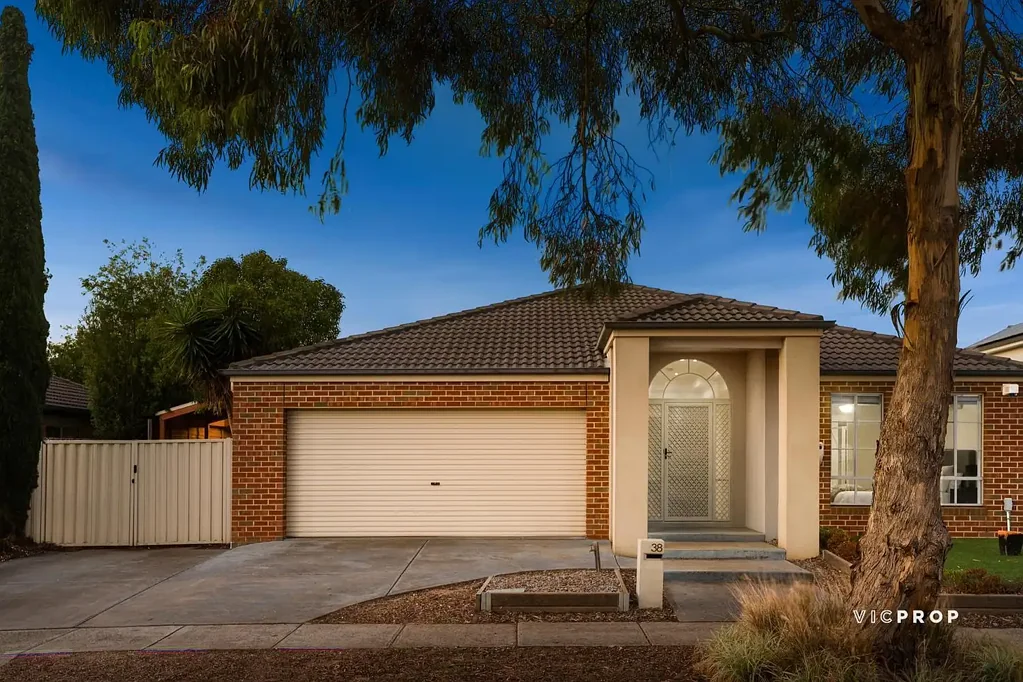 38 Damask Drive, Tarneit, VIC 3029