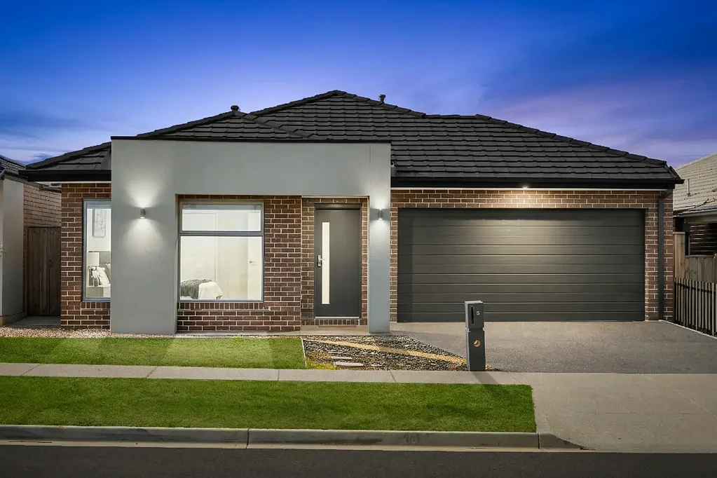 8 Texel Road, Mambourin, VIC 3024