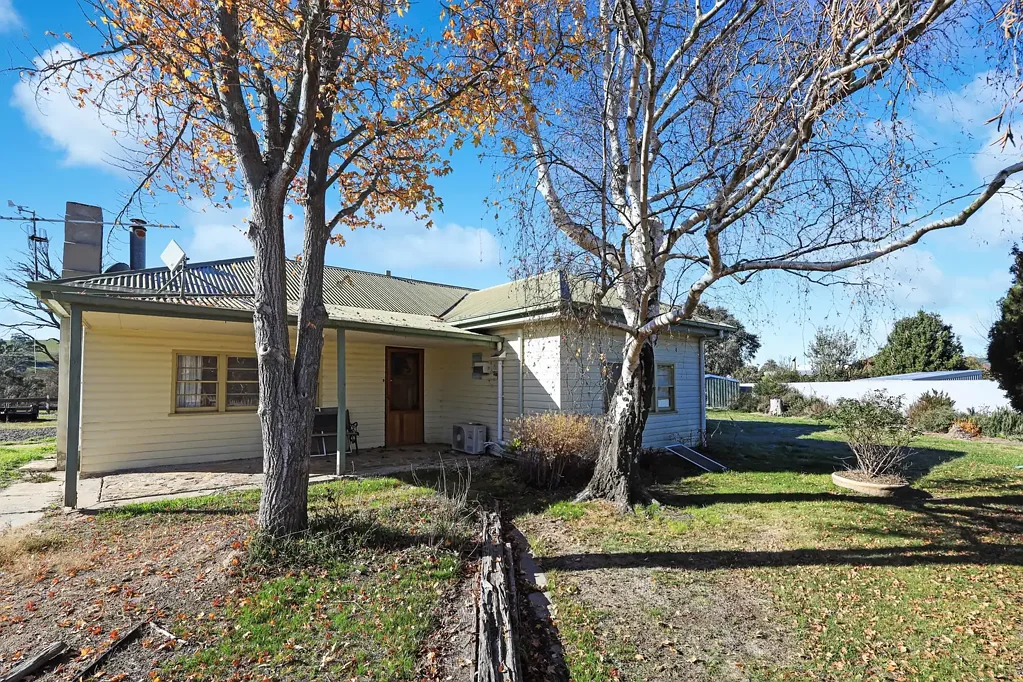 Omeo 3 Bedroom High Country Living with Space