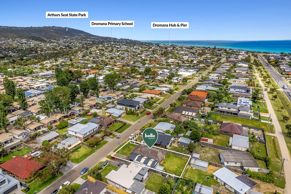 Dromana 3Zimmer Family home an ideal bayside investment