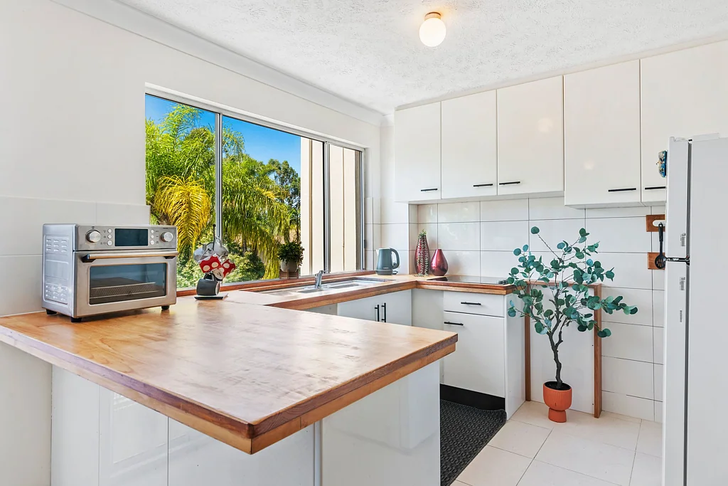 2/32 Alinjarra Drive, Tugun, QLD 4224