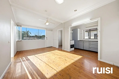 13 Reserve Street, Smithfield, NSW 2164, 4 slaapkamers, 1 badkamers, House