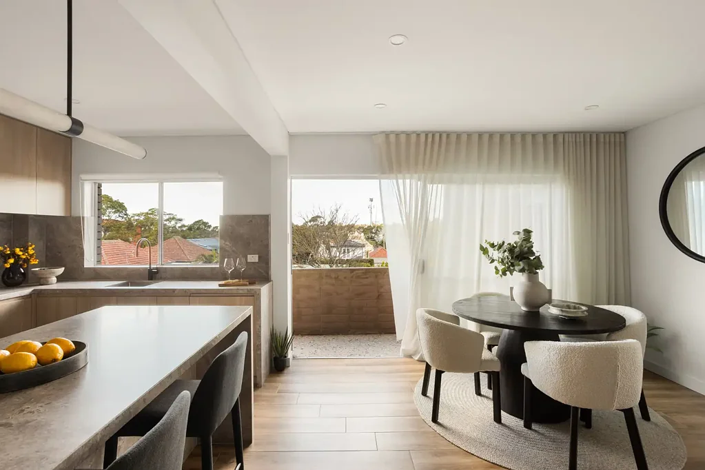 Lilyfield 2ਬੈੱਡਰੂਮ Bespoke luxury and Italian marble sophistication in a parkside pocket