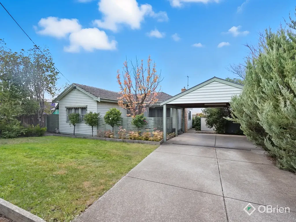 Charming 3-Bedroom Cottage in a Convenient Location