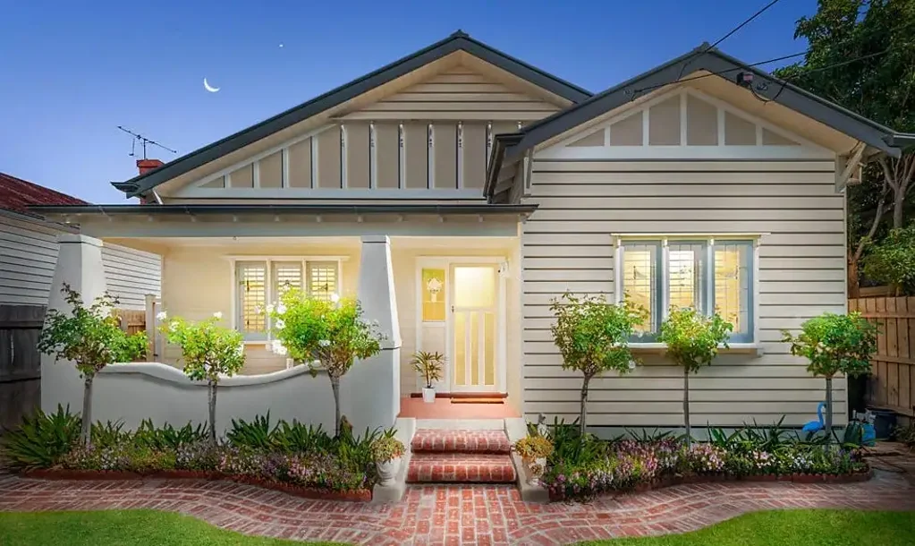 Immaculately Renovated Californian Bungalow - Style, Space & Convenience!