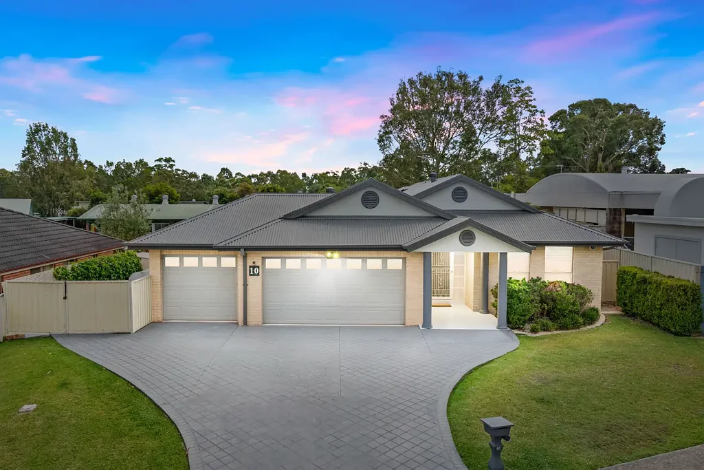10 Glendore Parade, Maryland, NSW 2287