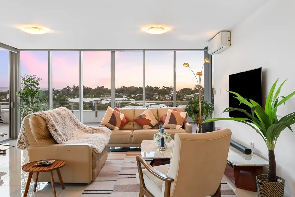 Biggera Waters 3બેડરૂમ AN EXCEPTIONAL OPPORTUNITY WITH PANORAMIC GOLD COAST VIEWS