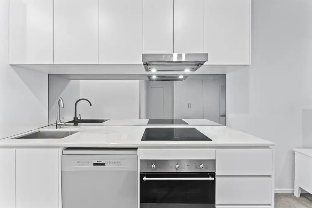 Modern 19th Floor Apartment with Resort-Style Amenities in the Heart of Belconnen