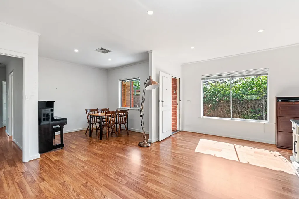 3 Bedroom Spacious Freestanding Homette in a prime location